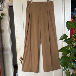 Zara tan slacks/trousers size M